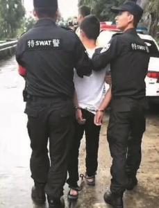 追问！滴滴顺风车命案不断 岂能下线了之？
