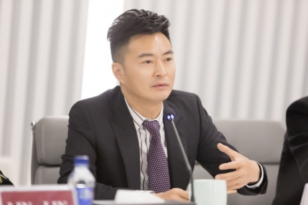 专访域上和美董事长邱伟亚丁藏地密码将填补亚丁夜间经济空白